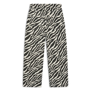 Die neue Gesellschaft – Jean Barrel Zebra | Er