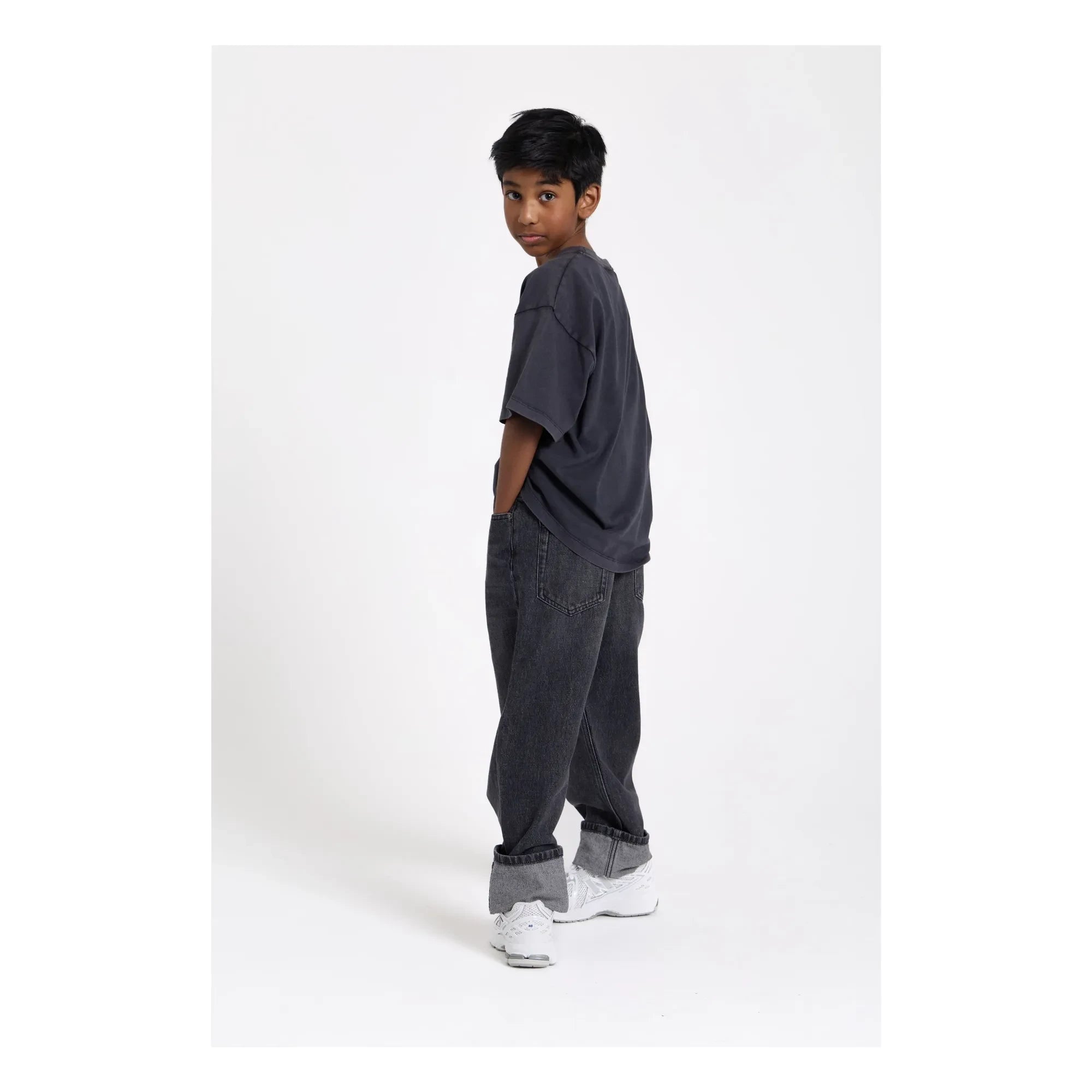 Hundred Pieces - Jean Large Hostin | Schwarz