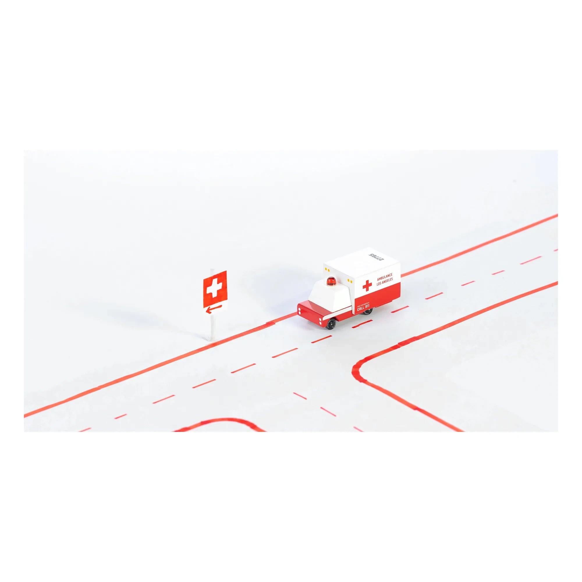 Candylab - Ahşap Ambulans