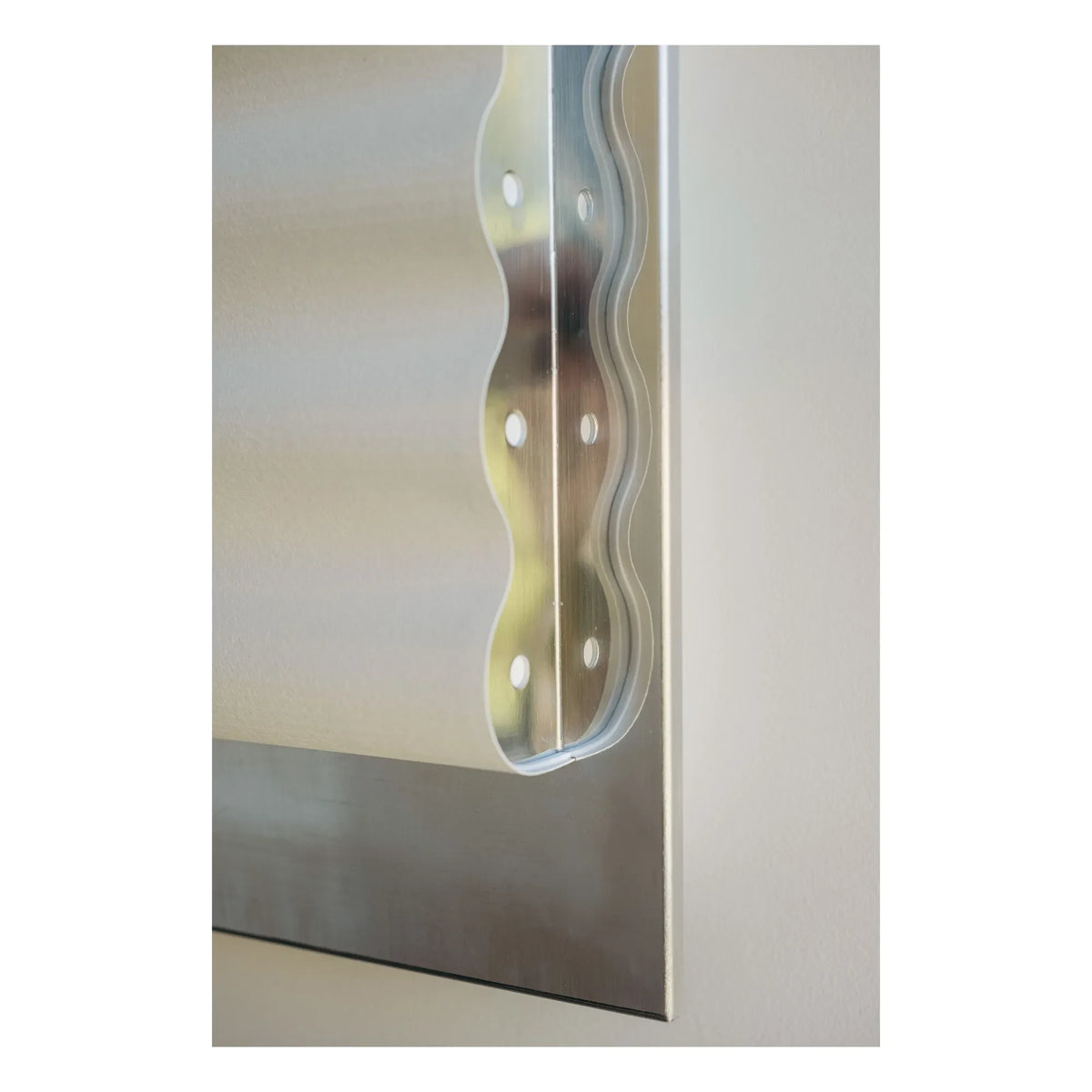 Violaine d'Harcourt - Frame Wave Wandleuchte | Silber