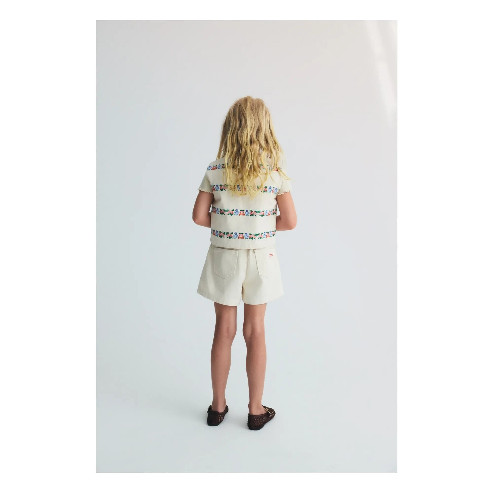 the new society - BCI Baumwolle Malva Blumen Bestickte Shorts | Ecru