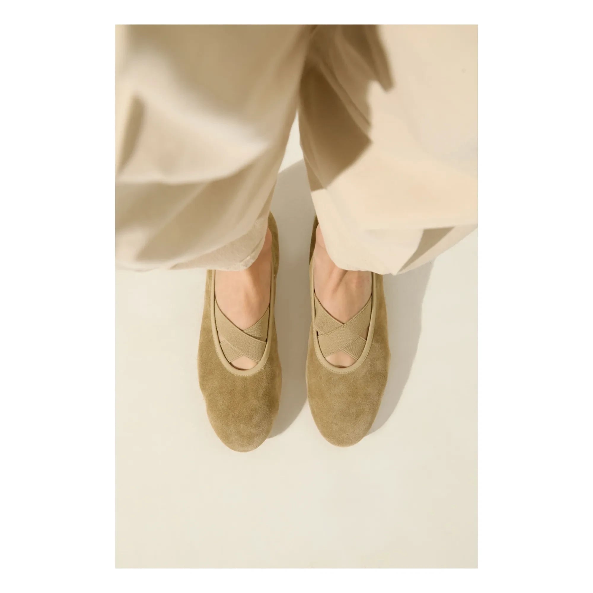 Augusta - Bettina Wildleder Ballerina | Beige