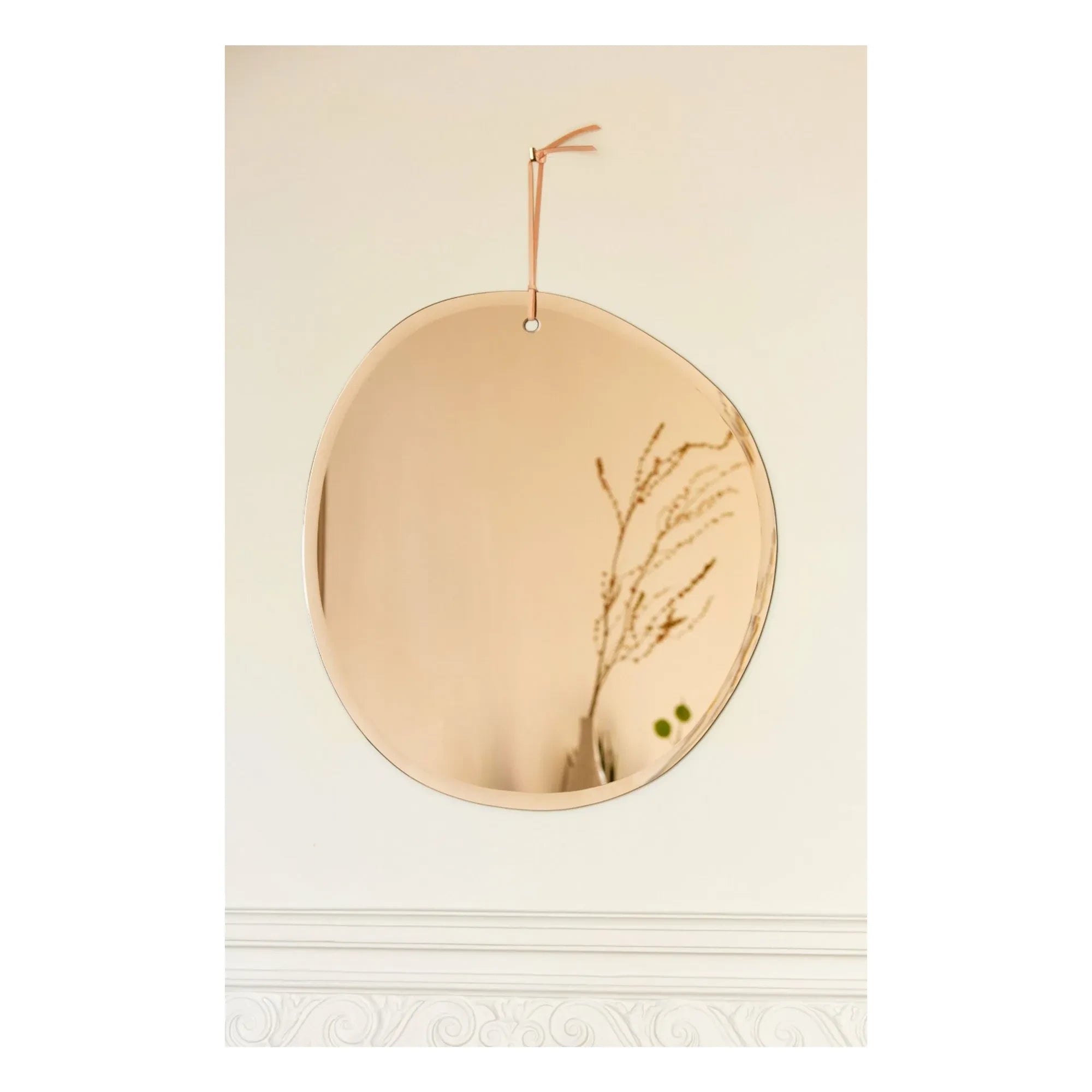 M Nuance - Ekstra düz eğimli yuvarlak ayna - 87x67 cm