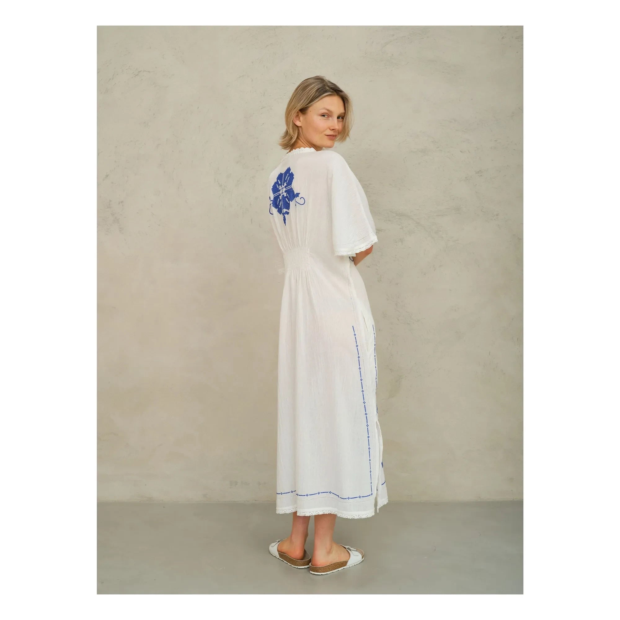 M.A.B.E. - Laney Besticktes Kleid | Blau