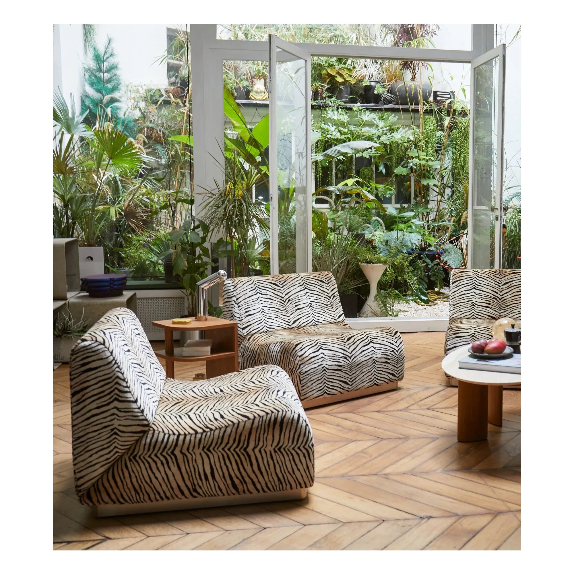The Socialite Family - Rotondo modular fireside chair, tiger velvet fabric | Tiger
