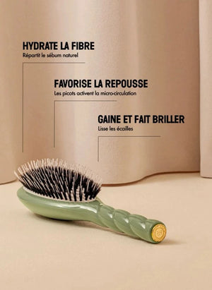 La Bonne Brosse - Die Unentbehrliche Haarbürste Nr. 02 - Pflege und Entwirrung | Mandelgrün