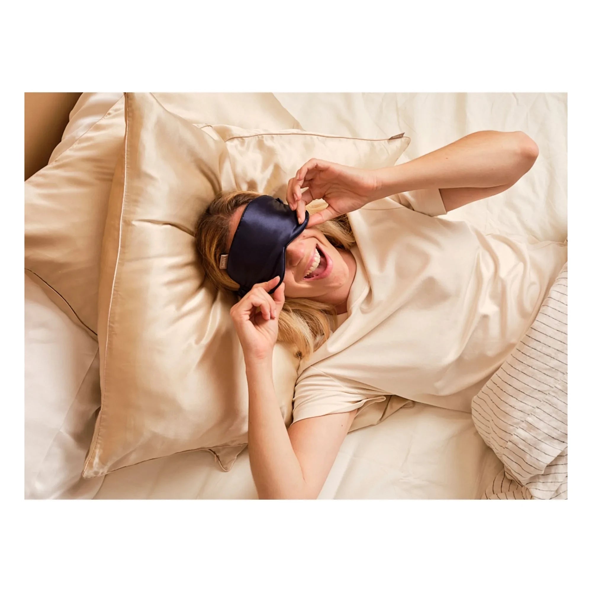 Emily's Pillow - Seiden-Schlafmaske | Nachtblau