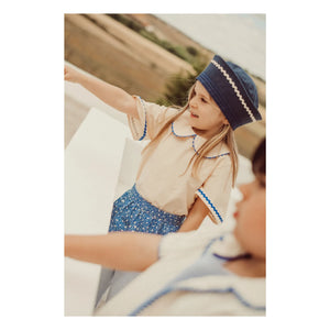 THE LiTTLE POETS - Florbela Carreaux Claudine Bluse mit besticktem Kragen | Blassgelb