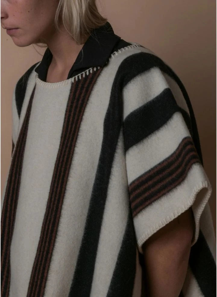 La Méricaine - Blackfeet Recycelte Wolle Lange Poncho | Ecru