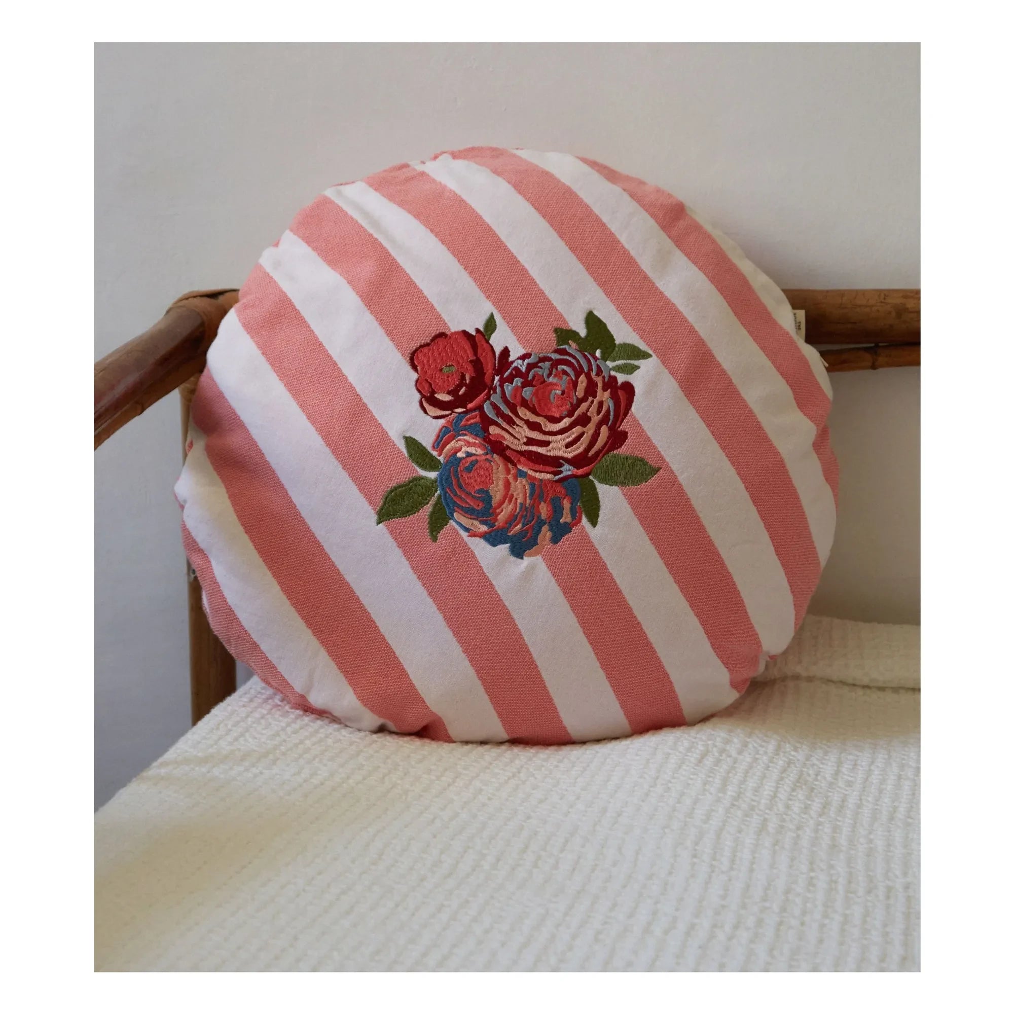 The Socialite Family - Bomboloni yastık, Lisa Corti x The Socialite Family | Pembe