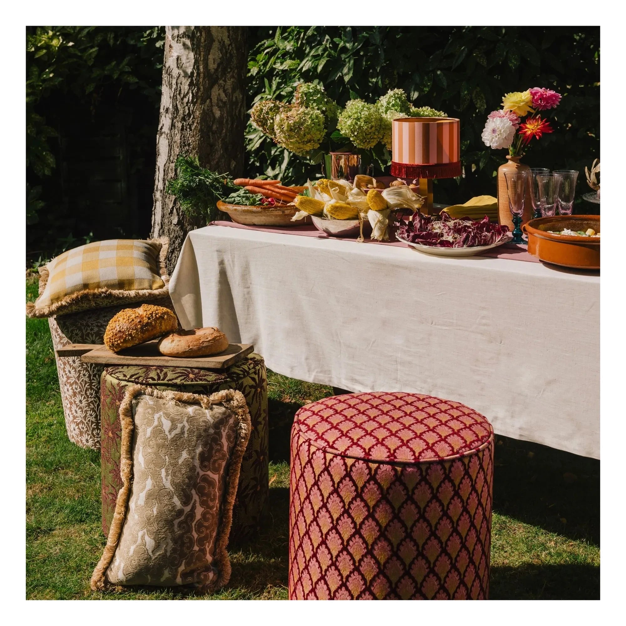 Palais - Jessica Pouf | Bordo