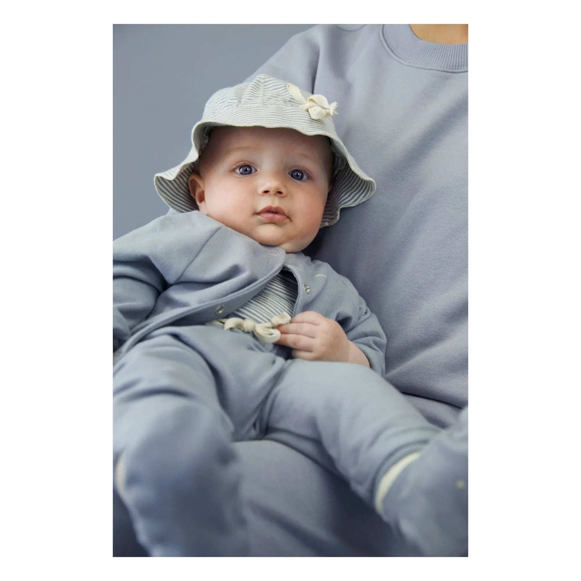 Gray Label - Gestreifter Bob Bio-Baumwolle | Eisblau