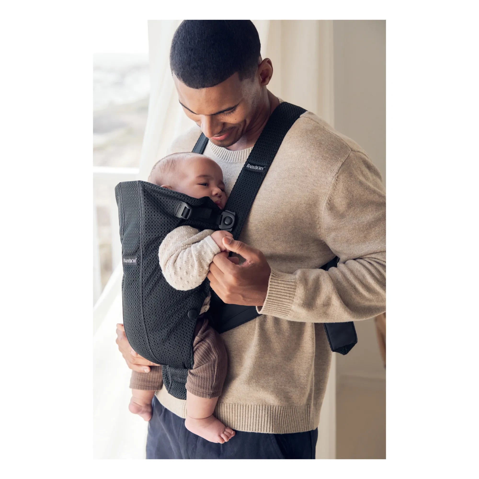 BabyBjörn – Babytrage Mini Mesh | Schwarz