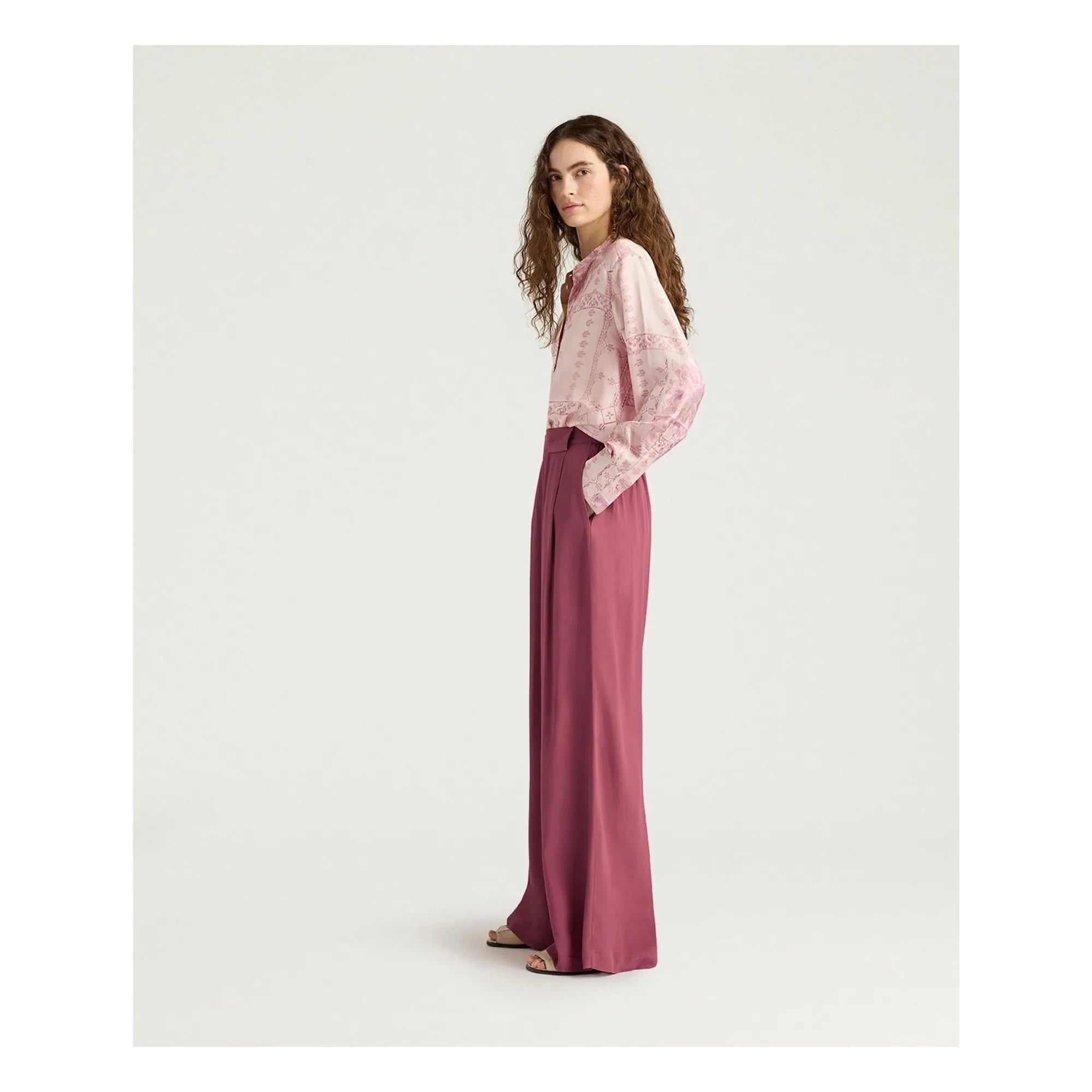 Momoni – Hose Aspen | Mauve