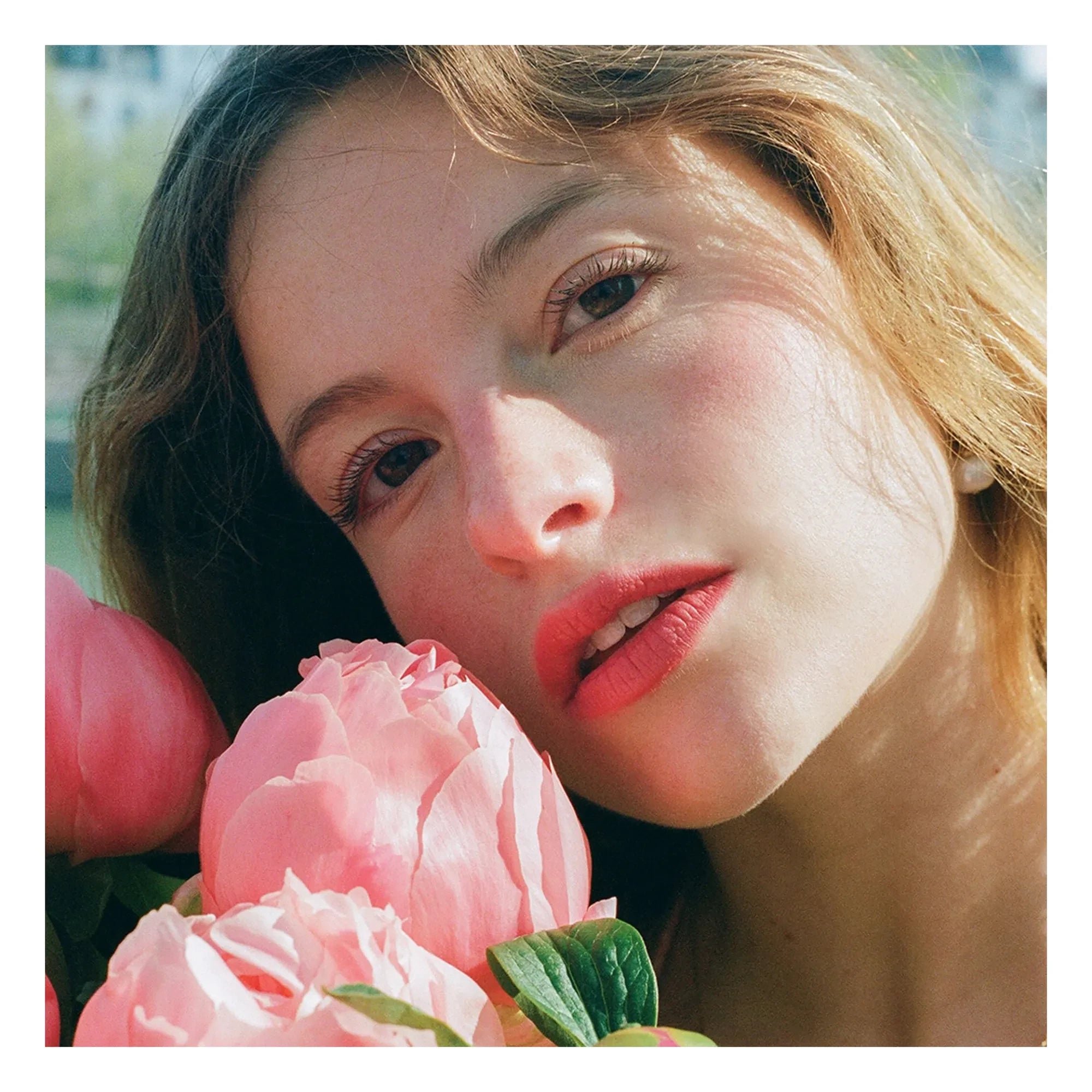 YOLAINE - La Mousse de Rouge - Frische Rosa Pfingstrose