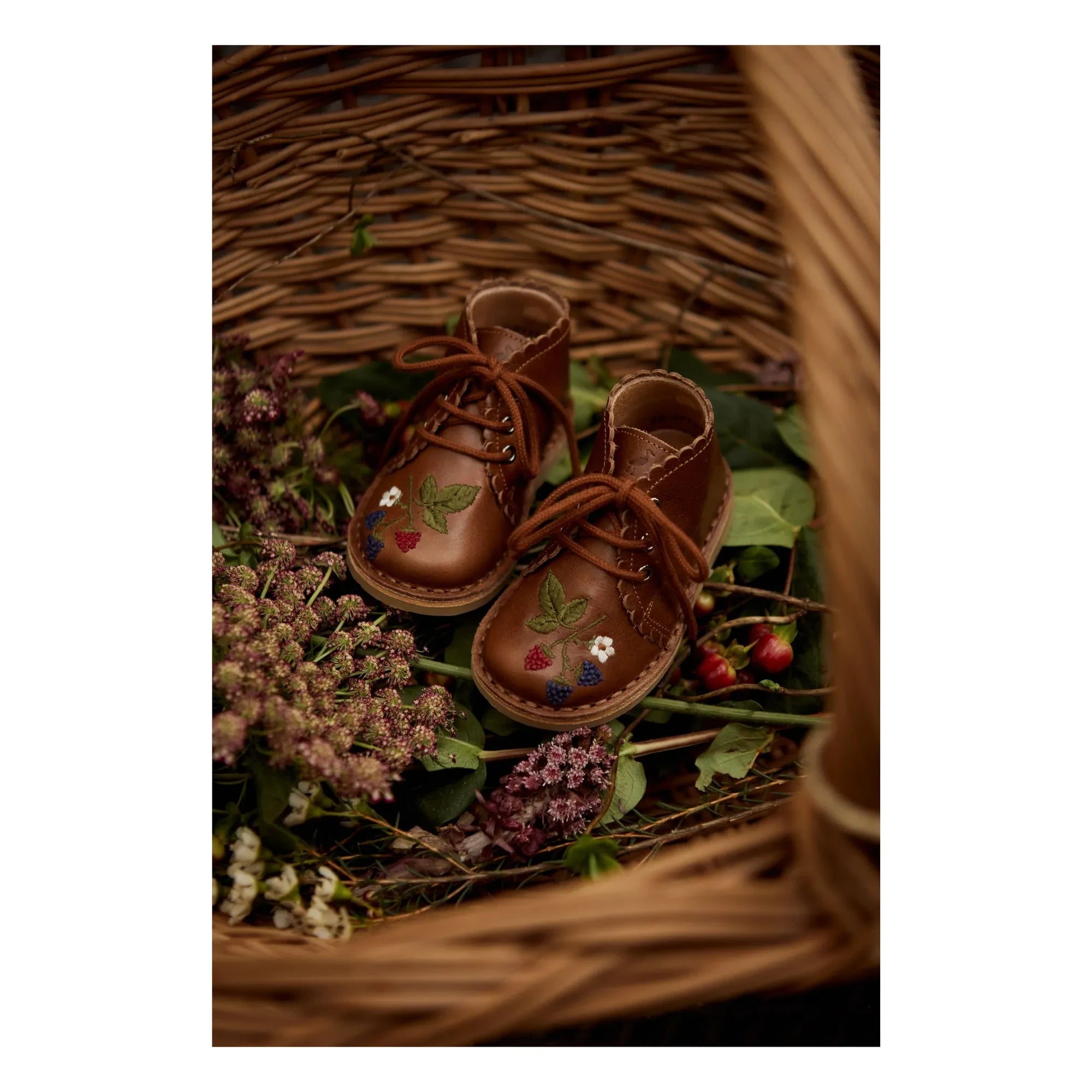 Petit Nord - Scallop Blackberries Stiefel - Uniqua Kollektion | Braun
