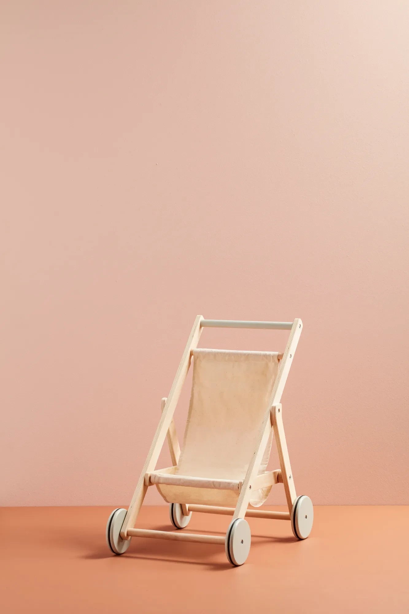 Kid's Concept – Kinderwagen aus Holz | Gebrochenes Weiß