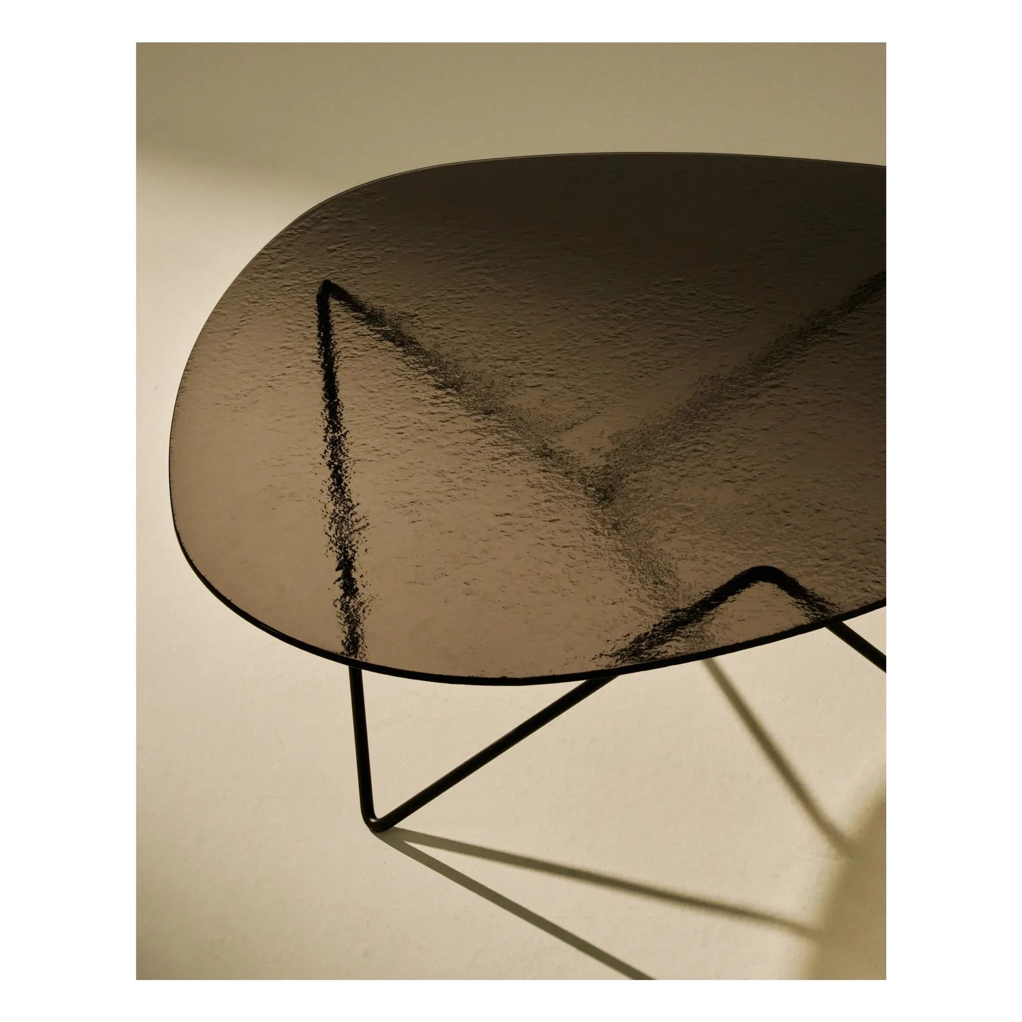 Gubi - Pedrera Beistelltisch, Corsini & Ruiz Millet | Bronze