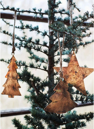 Madam Stoltz - Wiederverwendete Metall-Weihnachtsbaumornamente - 2er Set | Camel