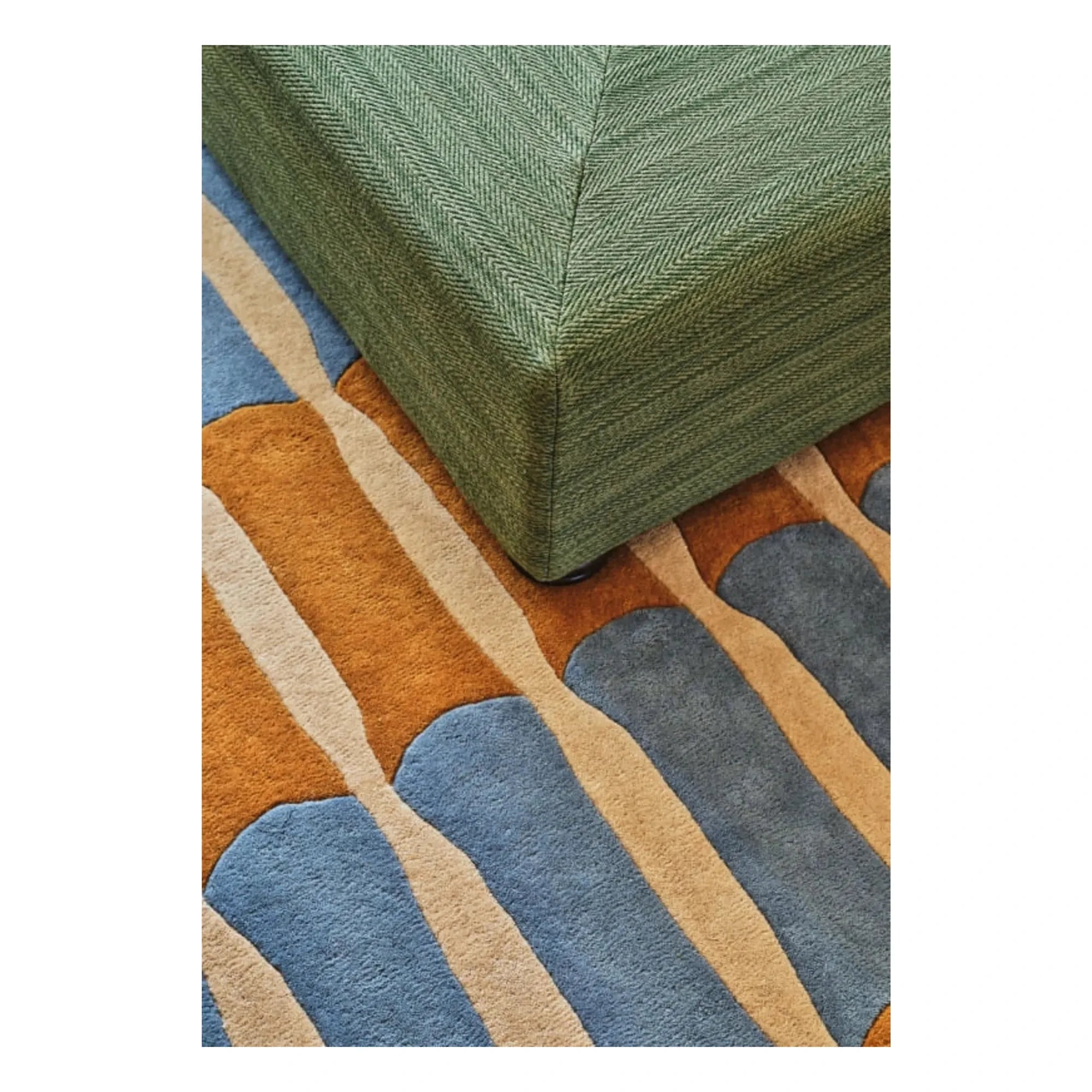 Layered - Bamboo Forest Wollteppich, Alice Crawley | Blau