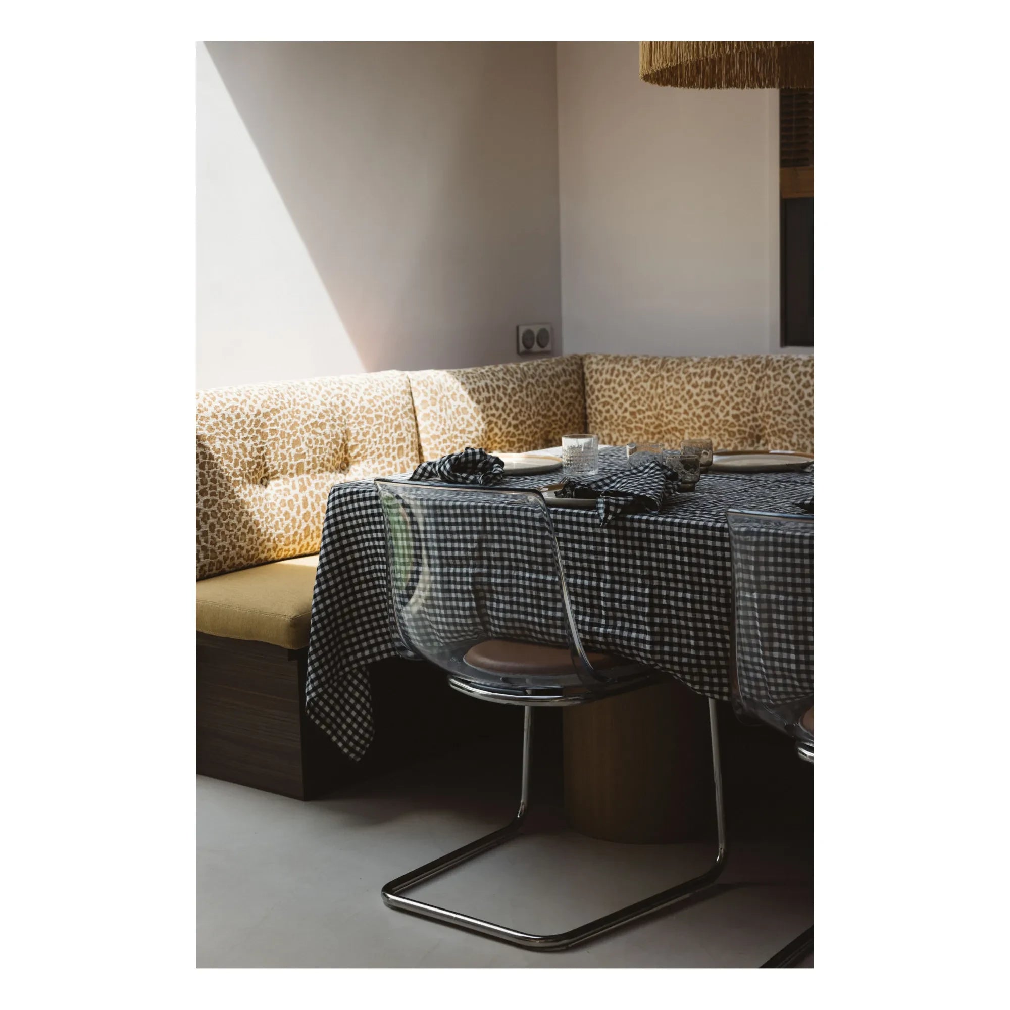 Gabrielle Paris - Gingham-Gewaschene Leinen-Tischdecke | Schwarz