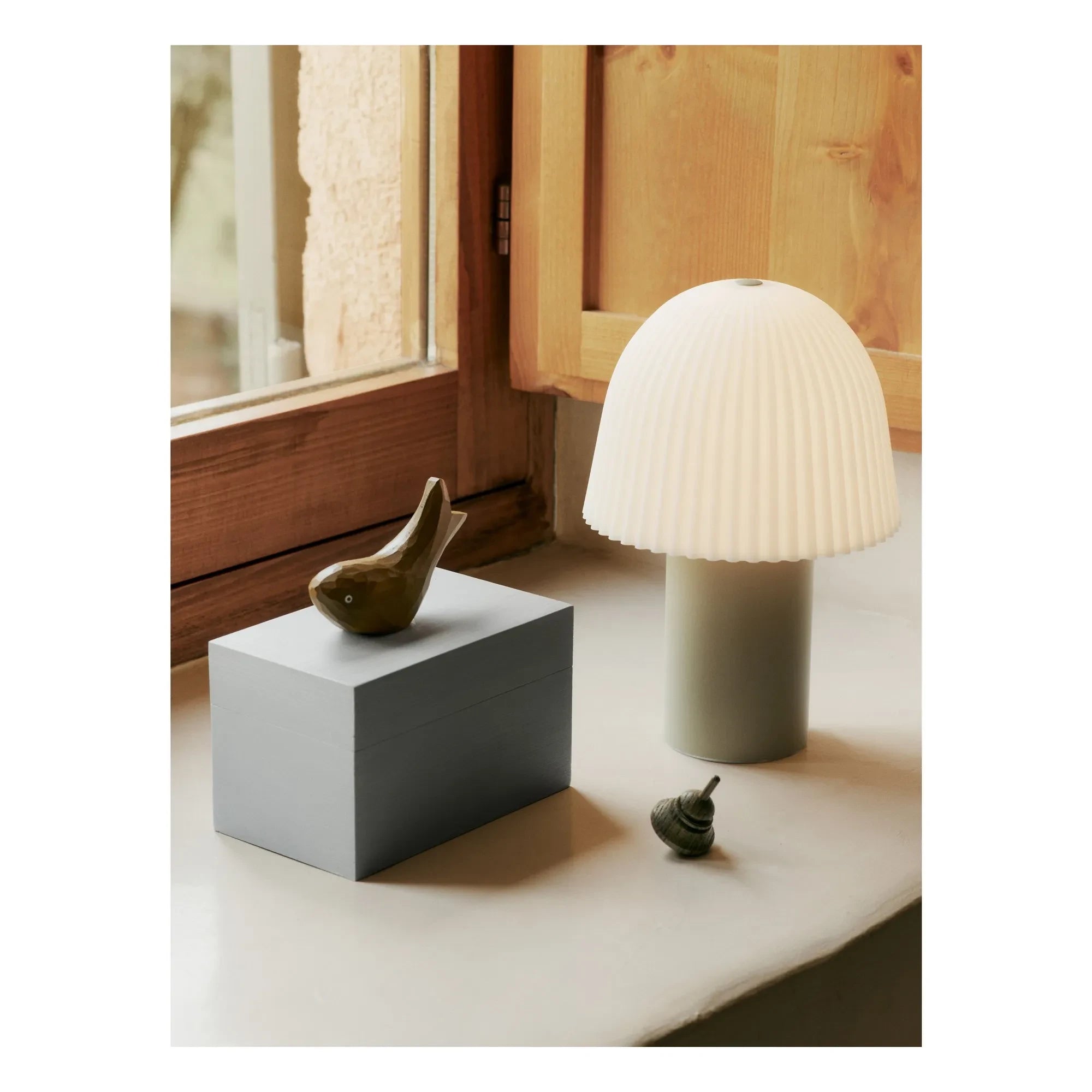Ferm Living Kids - Rüschen Tischlampe | Beige