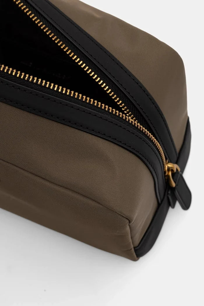Michael Kors Erkek Kozmetik Çantası Brooklyn