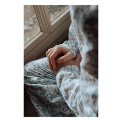 Risu Risu - Lao Pyjama mit Blumenmuster aus Bio-Baumwoll-Musselin | Blau