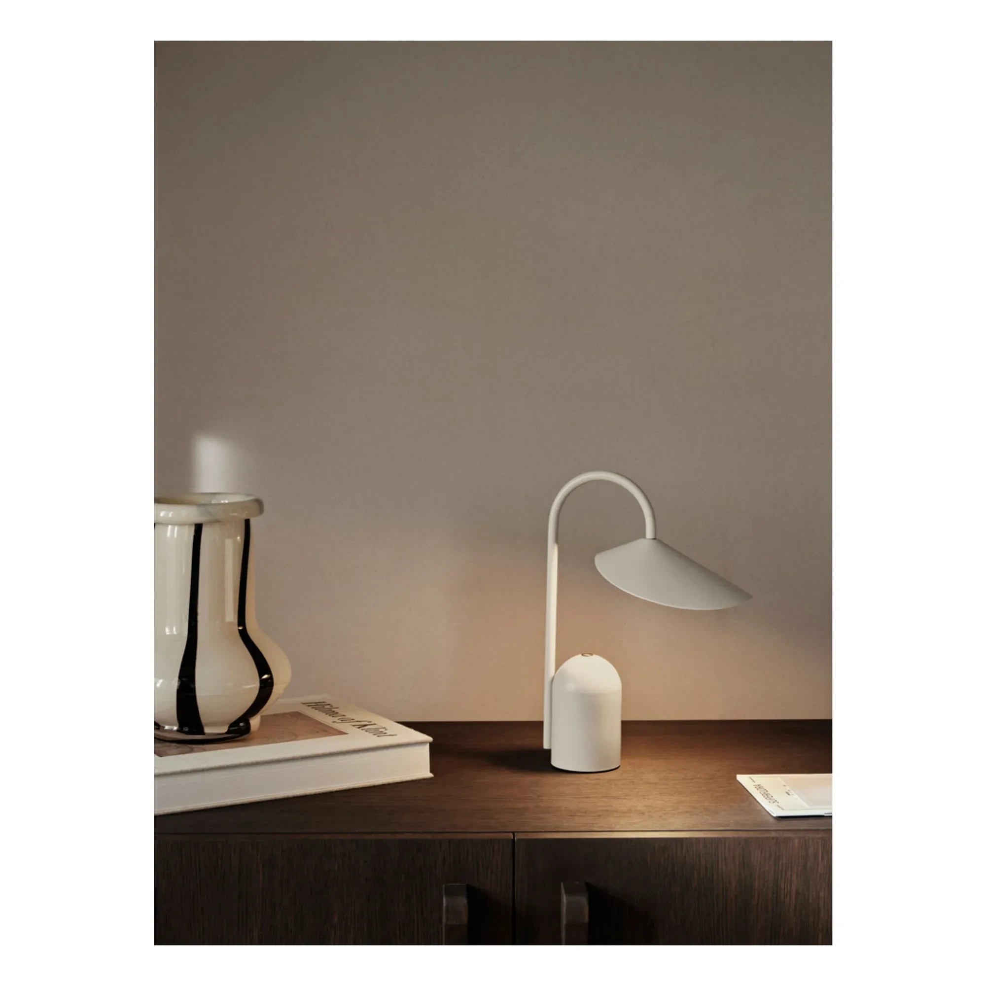 Ferm Living - Arum Tischlampe | Beige