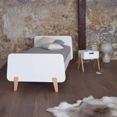 Laurette - Natürliches Holz MM Standbett | Weiß