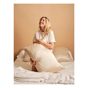 Emily's Pillow - Pflaumenfarbener Seidenkissenbezug | Champagner
