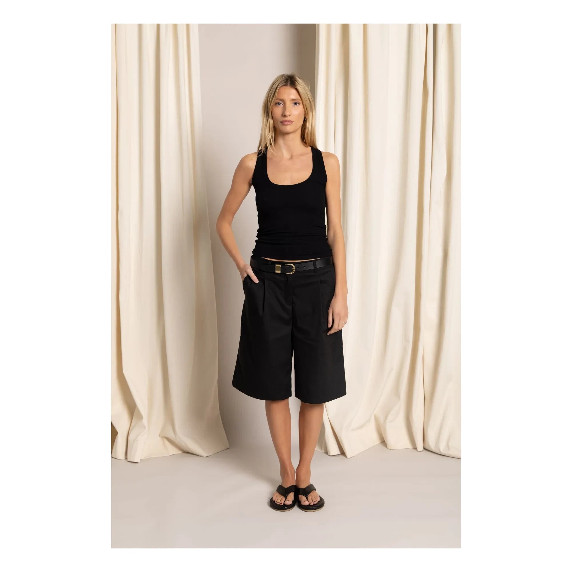 Smallable Woman - Schwarzes Bermuda-Set
