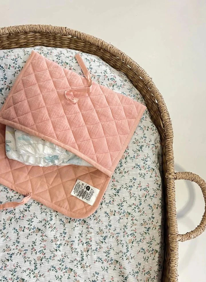 Editions Aimable - Palmyre Wickeltasche für Babys | Staubrosa