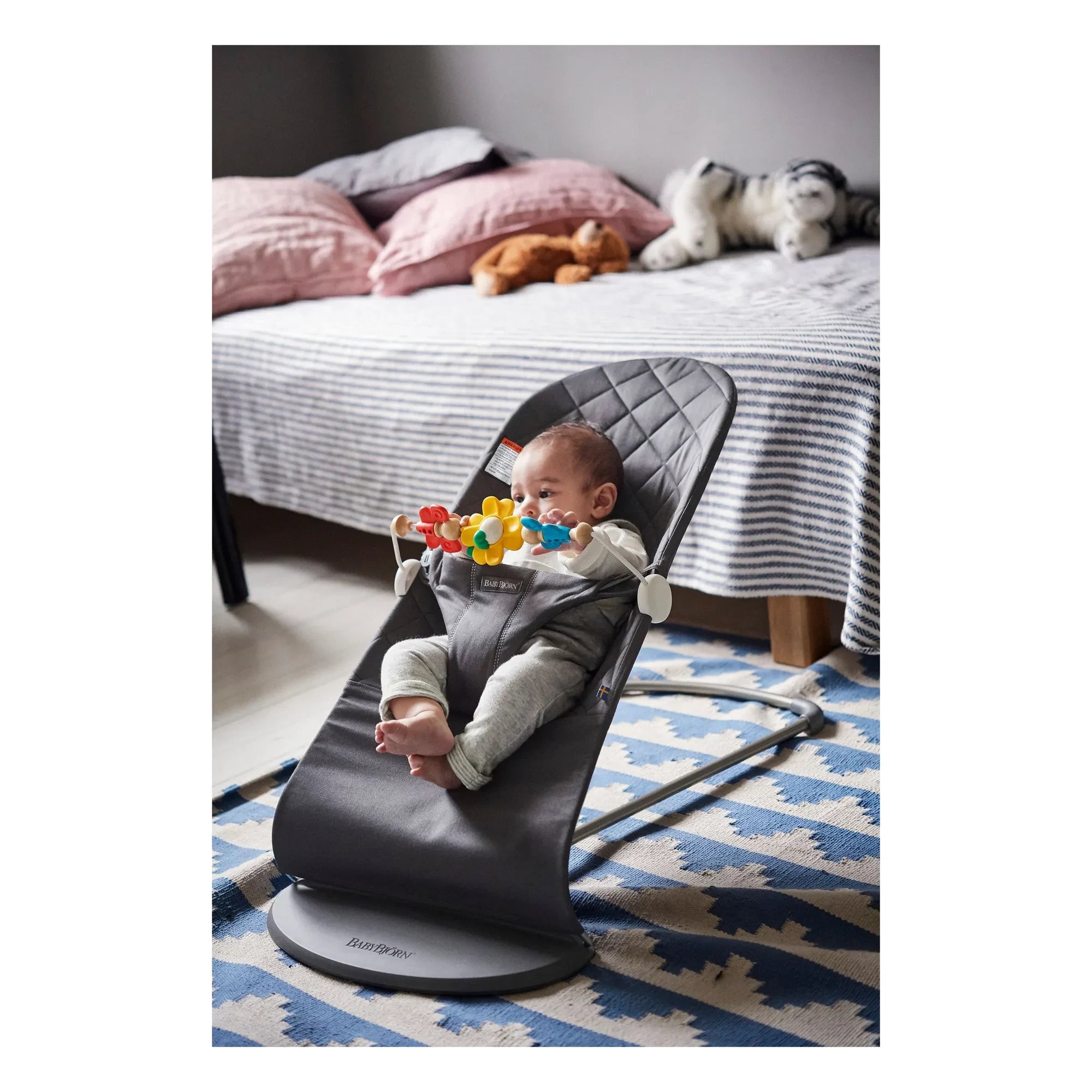 BabyBjörn - Gepolsterter Baumwoll-Bliss-Wippe | Kohlegrau
