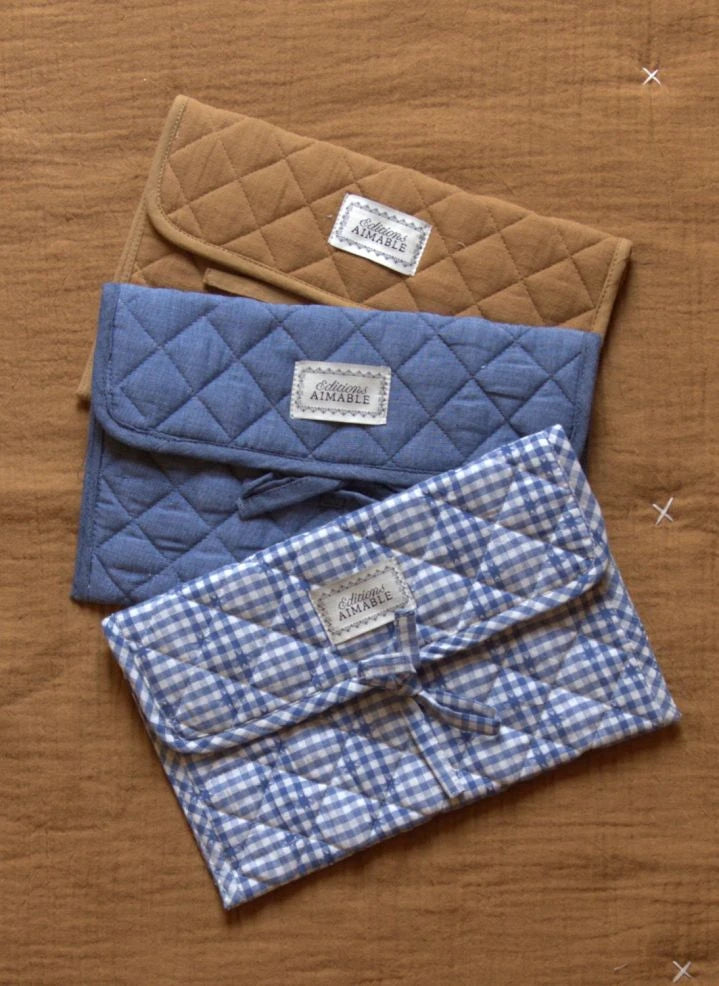 Editions Aimable - Palmyre Wickeltasche | Blau Vichy Baumwolle