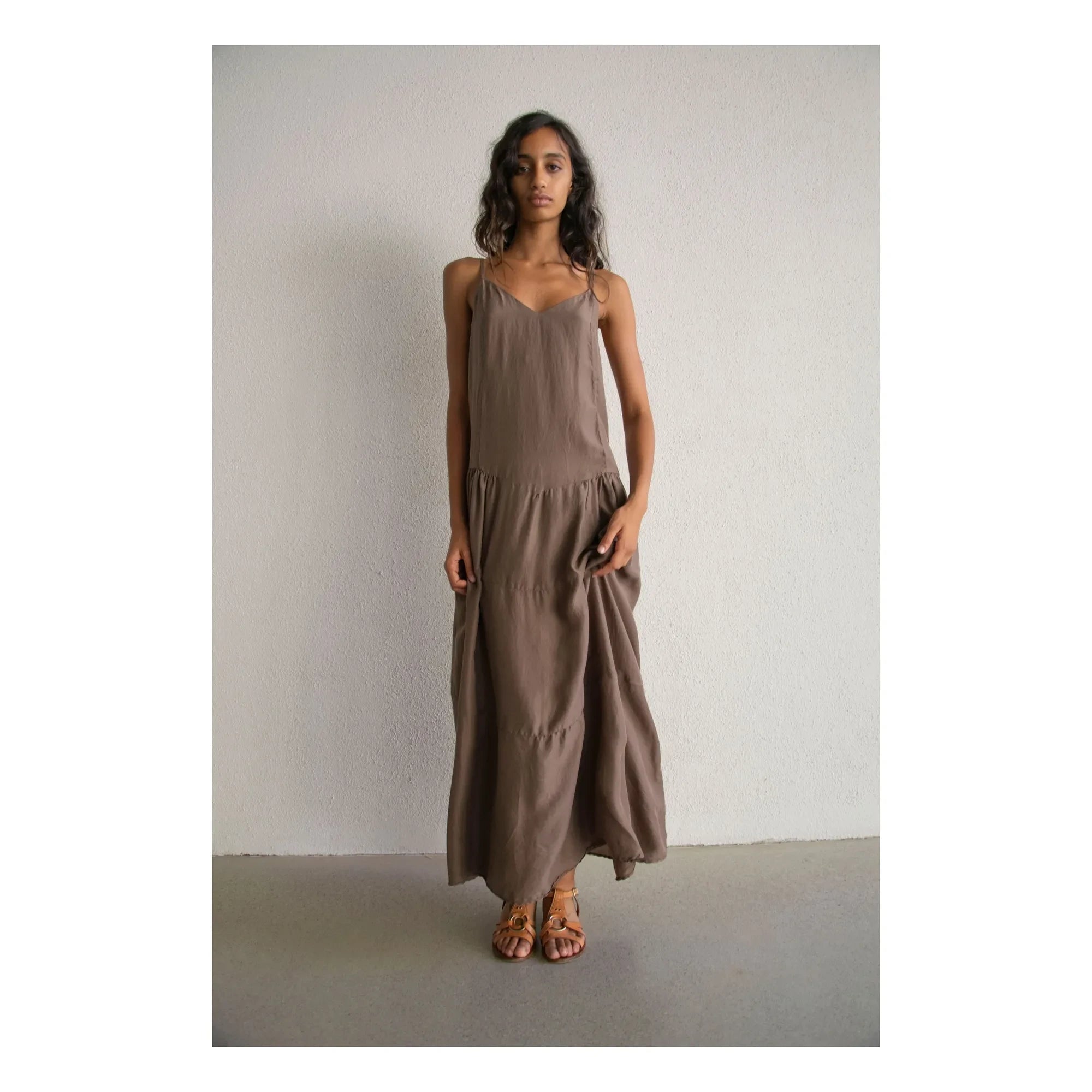 THEAVANT - Seidenes Martini-Kleid | Schokolade