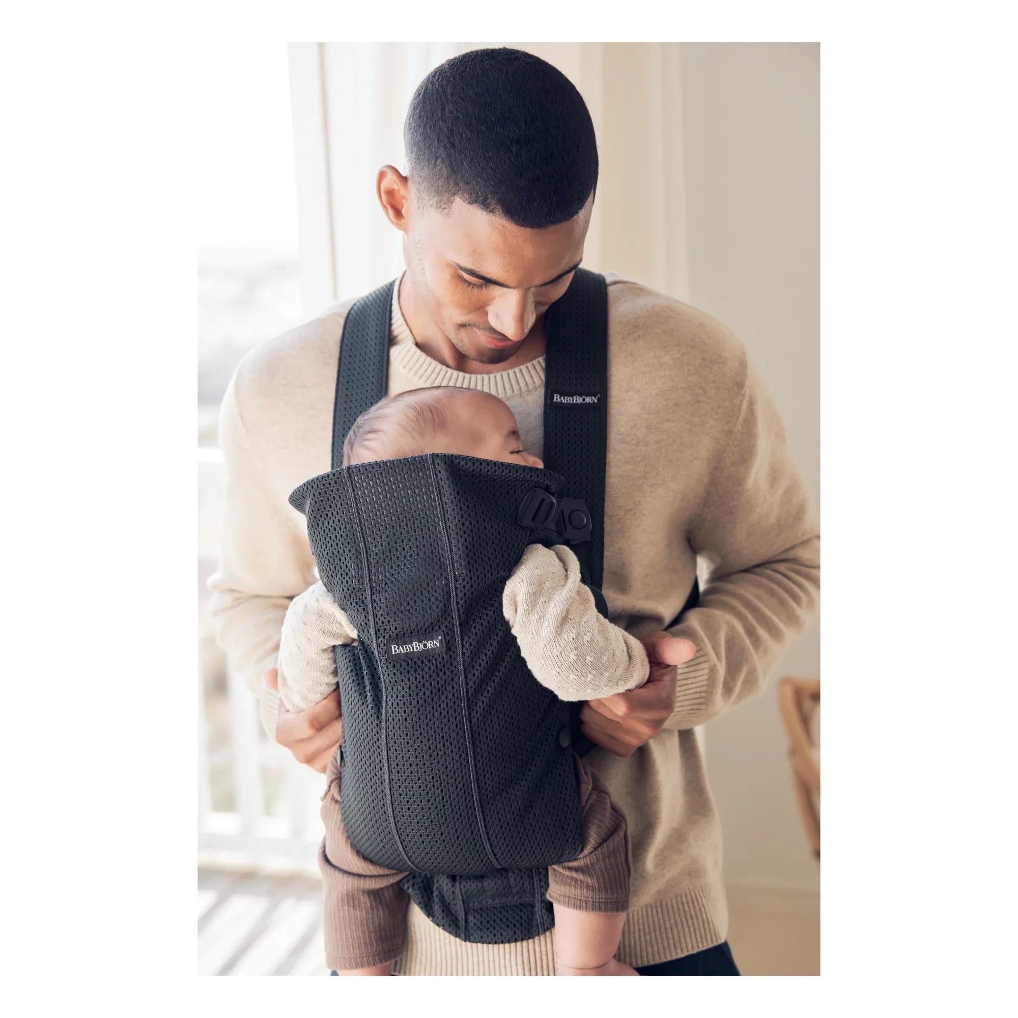 BabyBjörn – Babytrage Mini Mesh | Schwarz