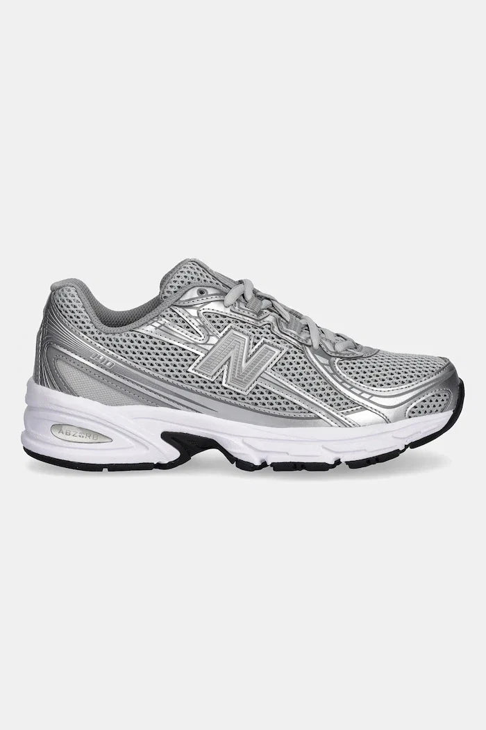 New Balance 740 Sneakers