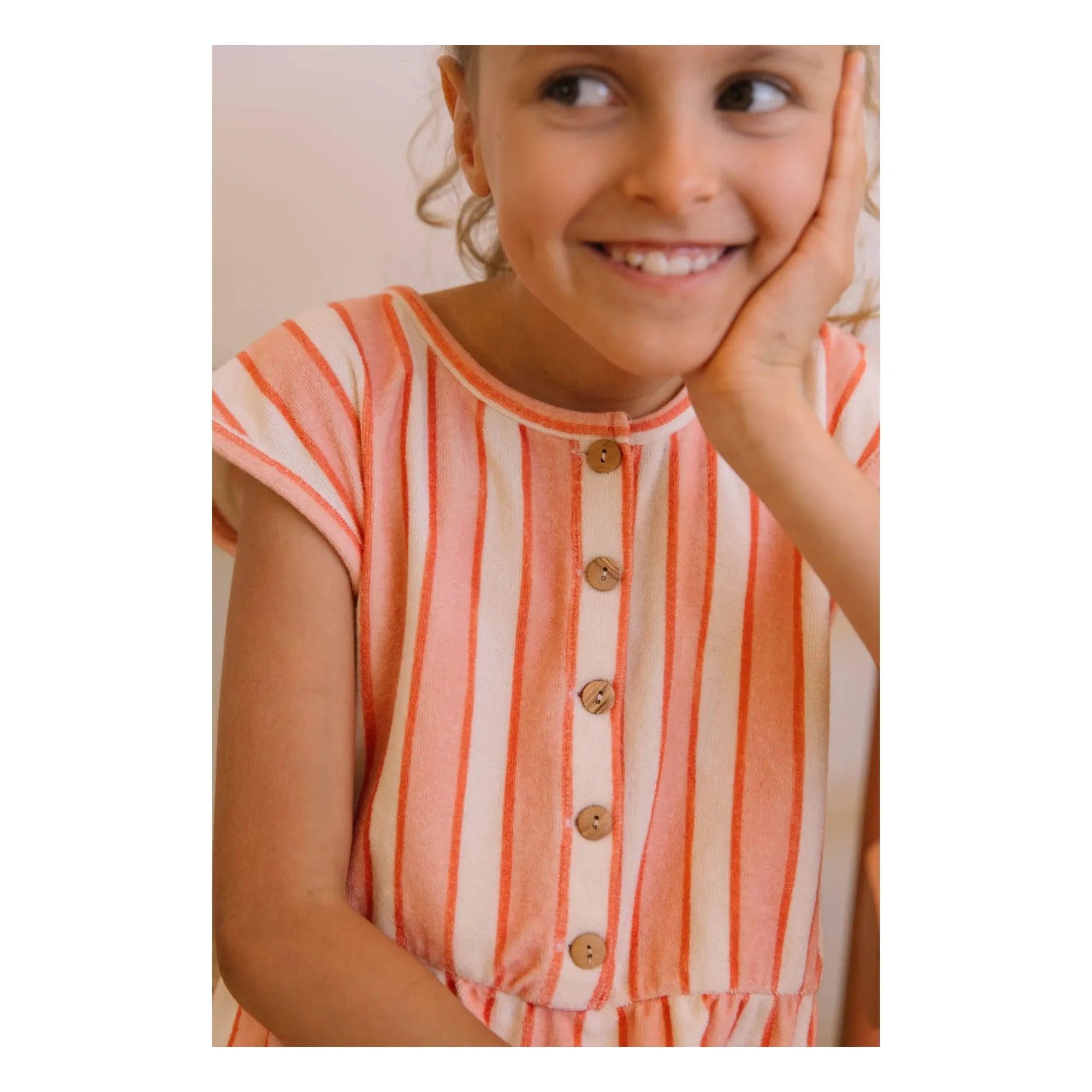 Studio Bohème - Loulou Gestreifter Bio-Baumwoll-Frottee-Overall | Rosa