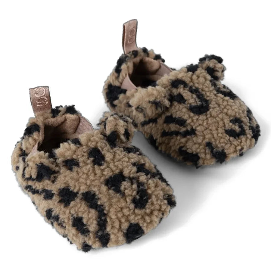 Liewood - Maui mit Leopardenmuster, aus recycelten Fasern gefertigte Sherpa-ähnliche Hausschuhe | Braun
