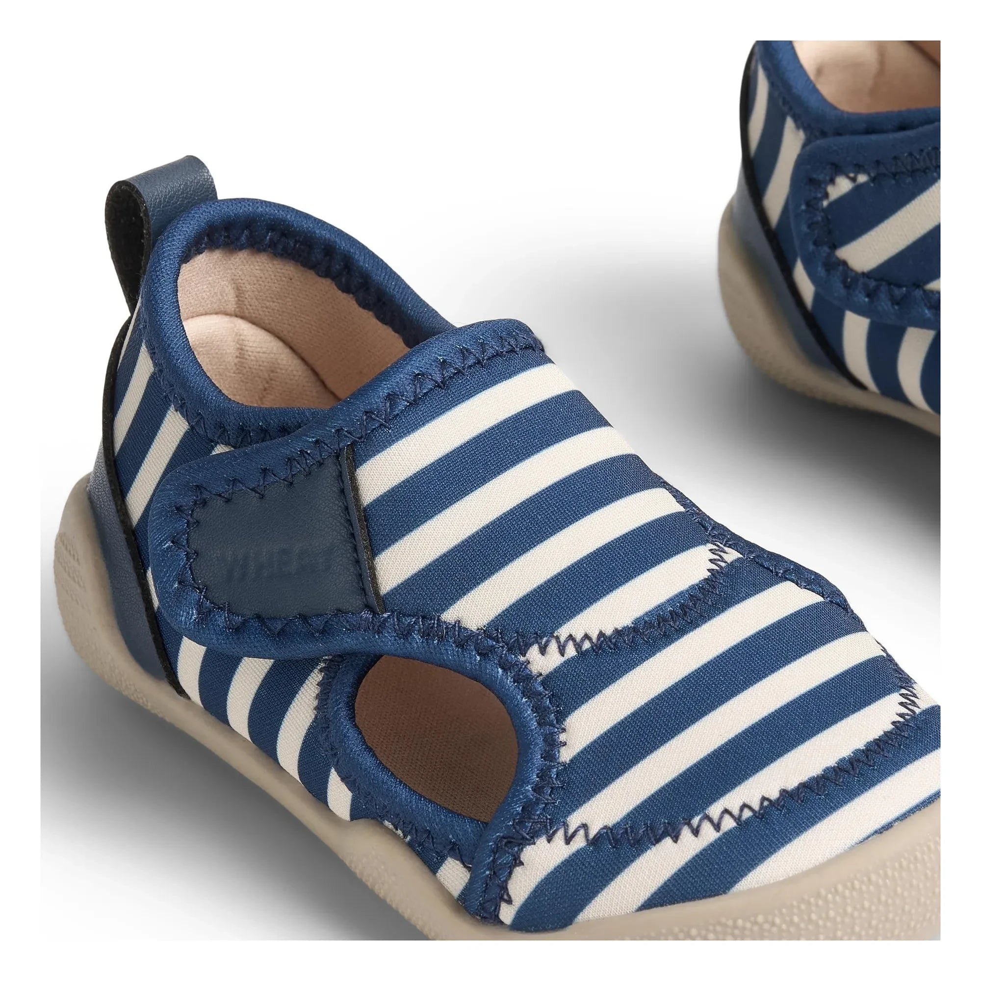 Wheat - Gestreifte Spiral-Badeschuhe | Blau