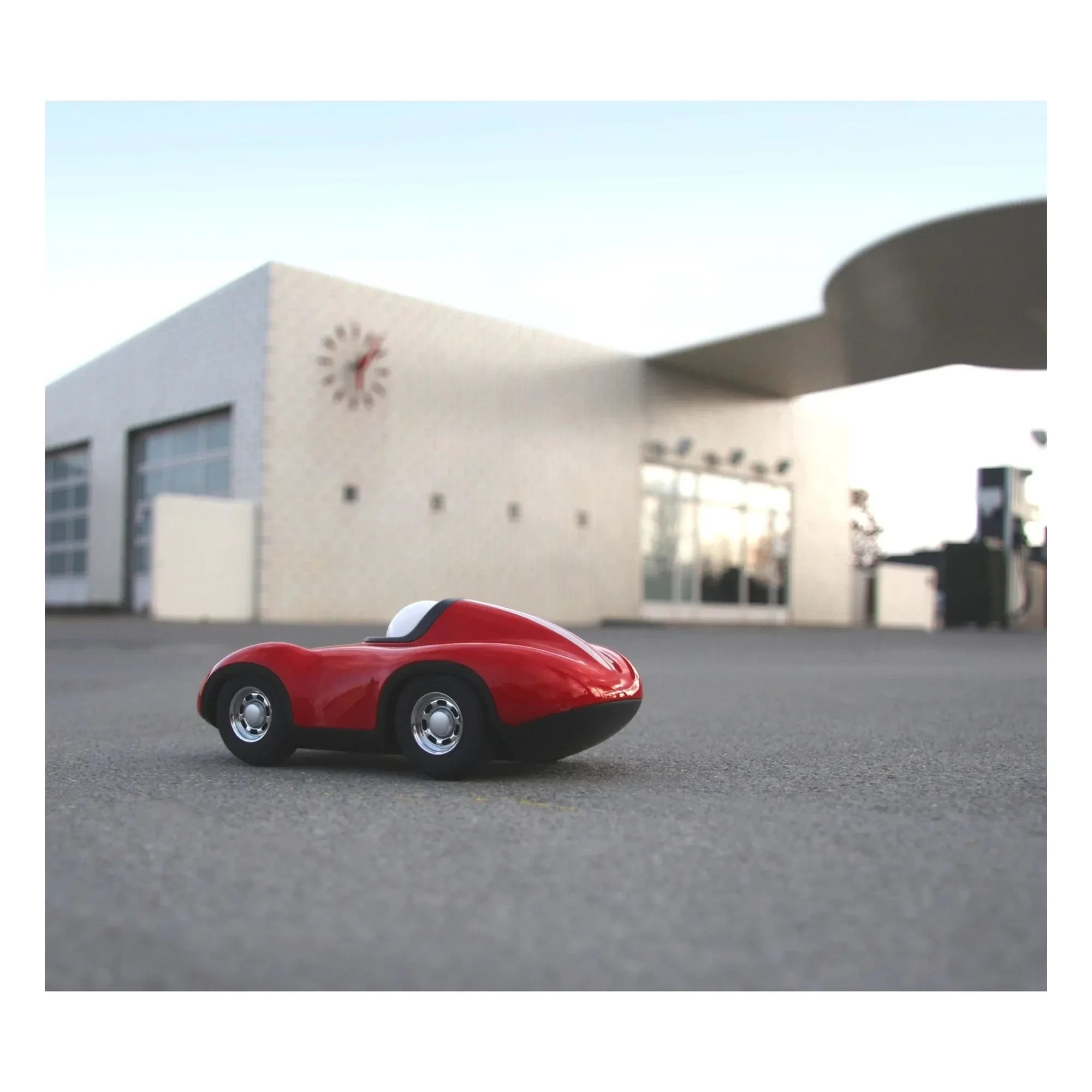 Playforever - Schnelles Auto | Rot