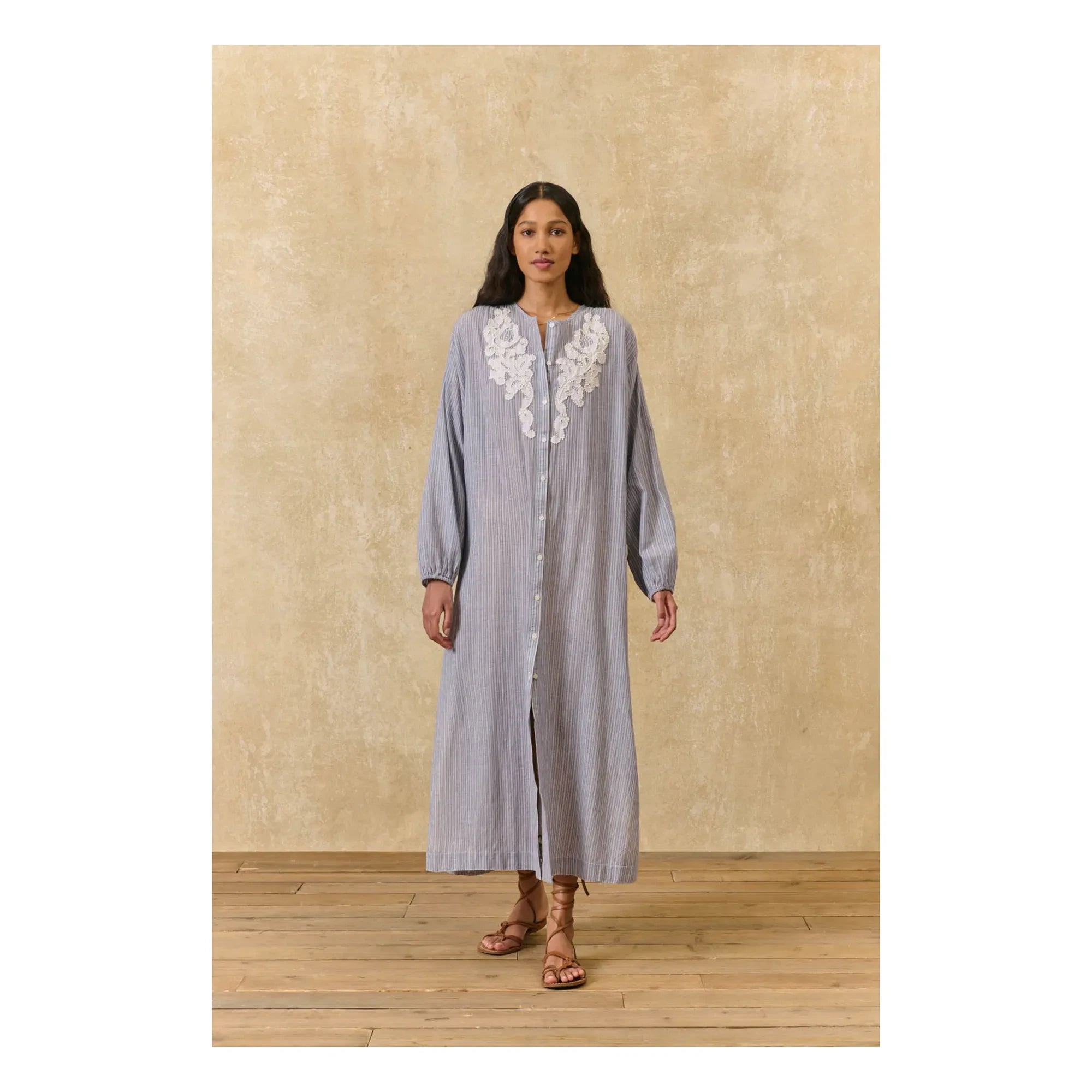 Louise Misha - Gestreiftes Kleid Flavie aus Bio-Baumwolle | Blau