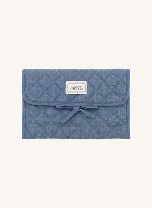 Editions Aimable - Palmyre Wickeltasche | Blaues Chambray