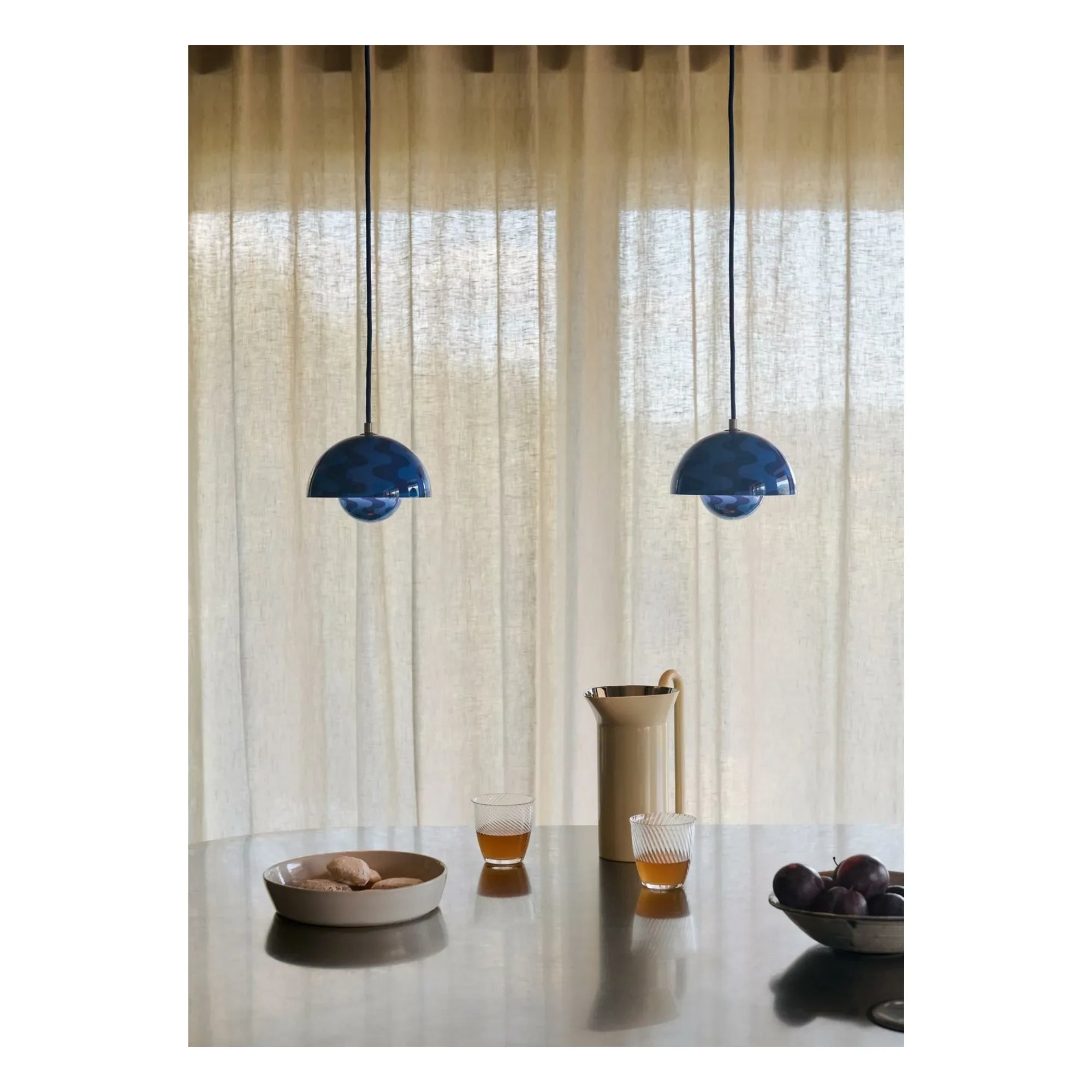 & Tradition - Flowerpot VP10 Pendelleuchte mit Muster, Verner Panton | Kobaltblau