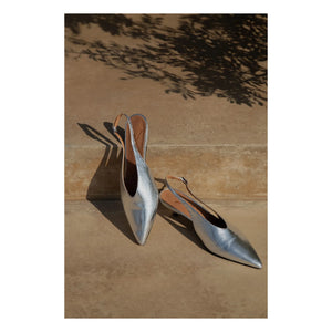 Lachoix - Metallic-Absatzschuh mit offener Ferse | Silber