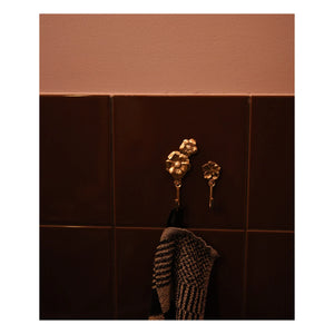 Doing Goods - Maisie Flower Haken | Messing