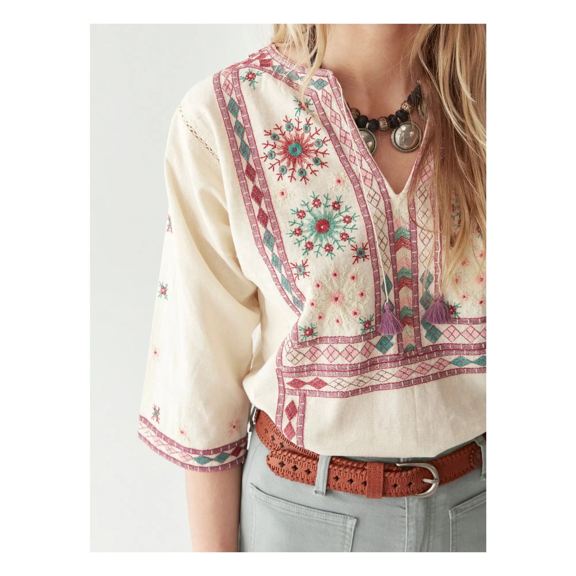 Maison Hotel - Choti Holi Nimirta Bluse | Ecru