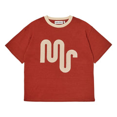 Main Story - T-Shirt aus Bio-Baumwolle mit langem Logo | Ziegelrot