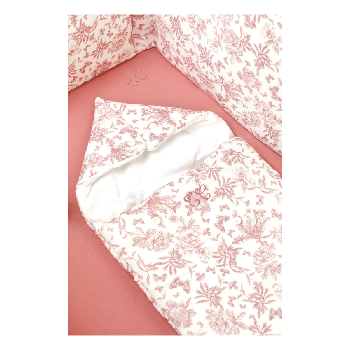 Tartine et Chocolat - Toile de Jouy Babywiege | Pfirsich
